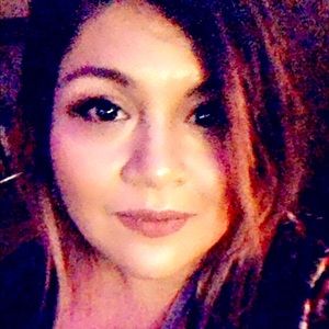 Meet your Posher, Beatriz